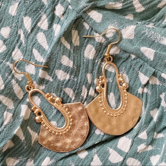 3/$15 Bohemian Dangle Drop Earrings - Picture 7 of 8